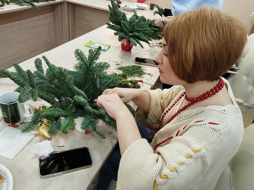Семьи участников СВО из Ивановской области учились делать композиции из нобилиса